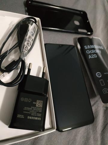 Samsung a20 novo + capinha
