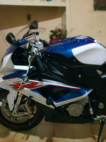 BMW s1000rr ano 18/19 moto em estado de O sem detalhes
