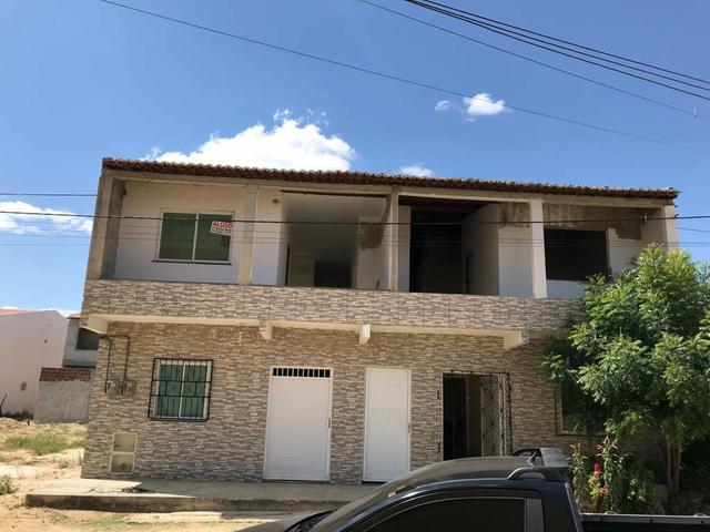 Vende se ou troca 03 casas