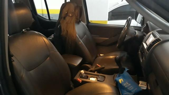 Vendo Nissan Frontier Turbo Diesel 4x4 - 2011/2012 - Foto 8