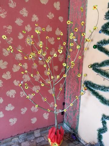 Árvore artesanal para decoração