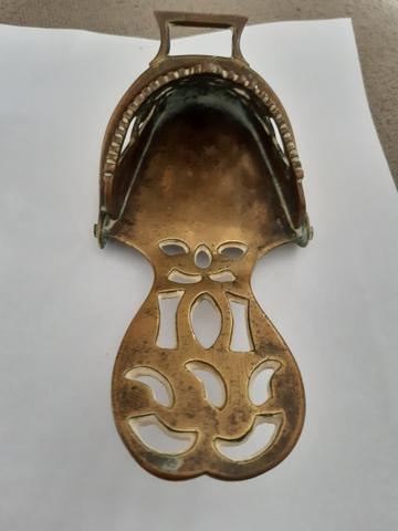 Lindo estribo de metal dourado - Foto 3