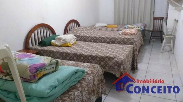 C395 - Linda residência em ótima localização a 300 metros do mar - Foto 8