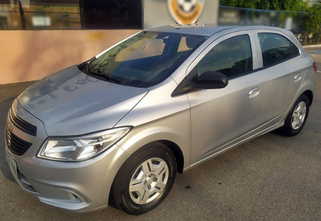 Chevrolet Onix 1.0 Joy - Completo