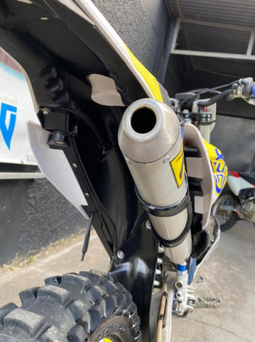 MOTO HUSQVARNA TE 300 2015