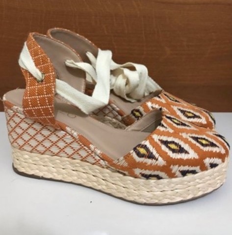 Sapato store espadrille arezzo