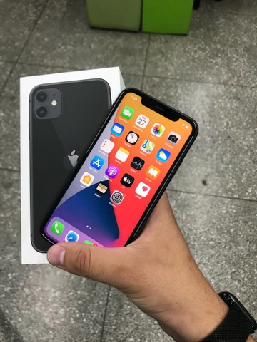 iPhone 11 preto 128gb na caixa com garantia  - Foto 4