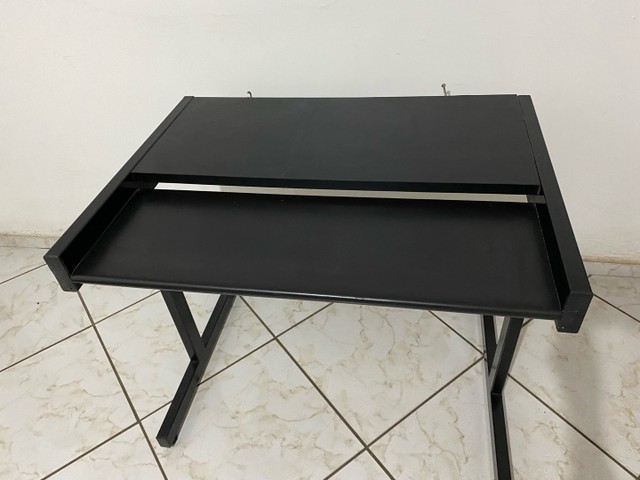 Escrivaninha Mesa para Computador Usada - Foto 2