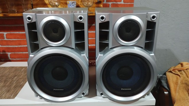 Caixas Panasonic 2 vias 150wts 6 ohms impecável. Leia?