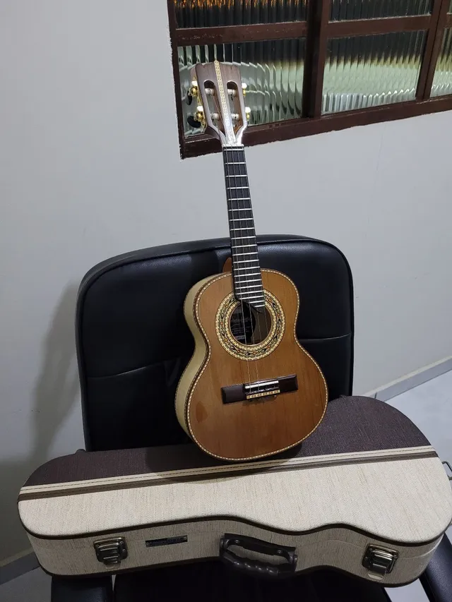 価格で全国 カヴァキーニョ Cavaquinho Carlinhos Luthier N2 - 楽器、器材