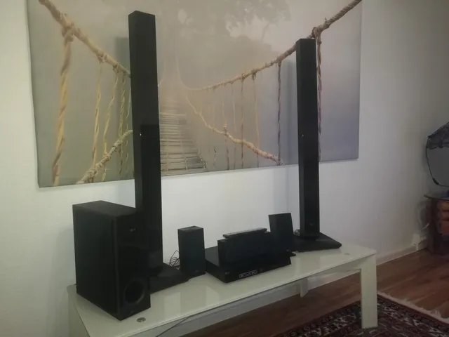 Home Theater Blu-Ray com Karaokê e SmartTV - 850 W
