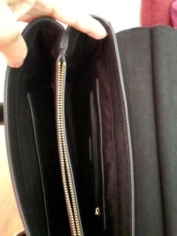 Bolsa  bcegmaxazria preta usada - Foto 3