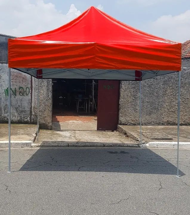 Vendo Tenda 3x3 articulada em  pvc montagem rapida - Foto 2