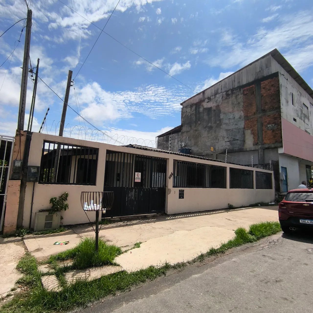 Casa Comercial e Residencial no Centro 