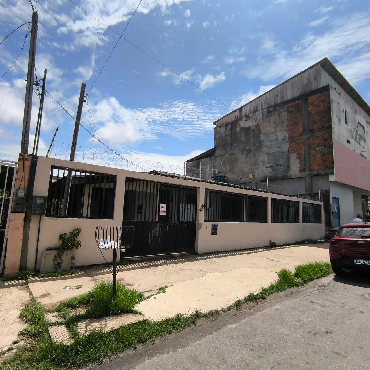 Casa Comercial e Residencial no Centro