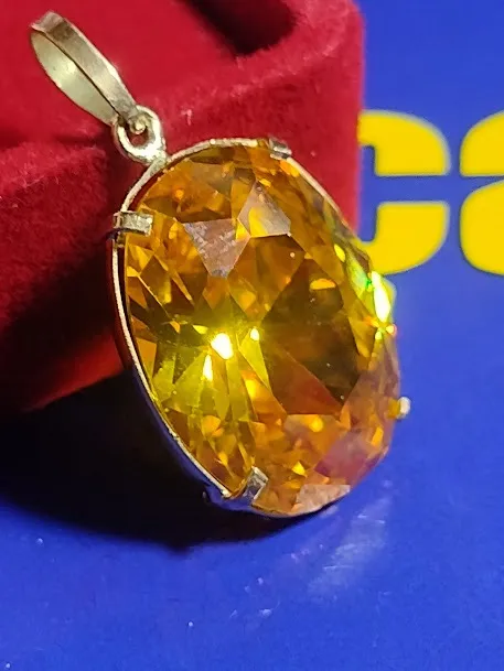 Pingente Zircônia Amarela 15 mm x 12 mm Ouro 18 Kilates 1.40 Gramas