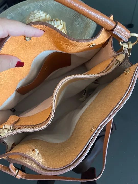 Bolsa couro marca Arezzo  - Foto 2