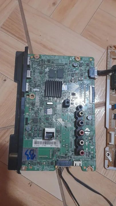 Placa principal tv samsumg UN40J5200 completa - Foto 2