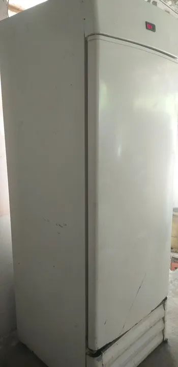 Geladeira tipo cervejeira