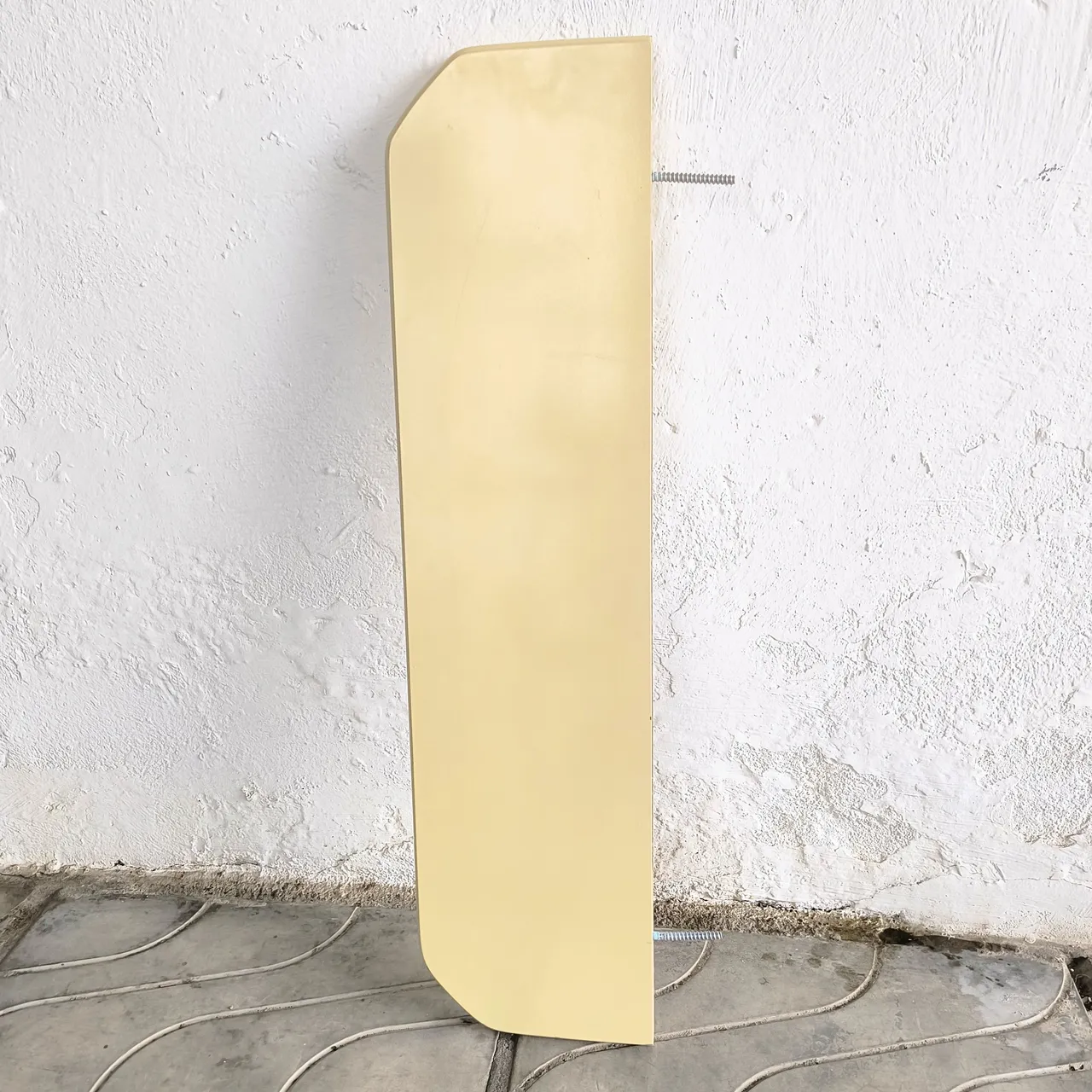 Prateleira de MDF Marfim 80x20cm Seminova com Suporte Embutido
