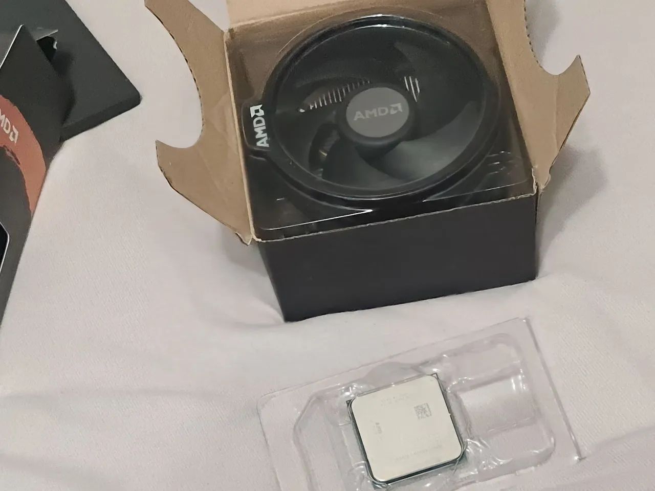 Processador AMD Athon 3000G Video Integrado + Cooler AMD ( Seminovo ) - Foto 2