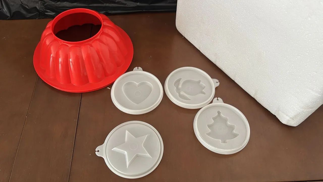 Forma com tampas + forminhas variadas  - Foto 2