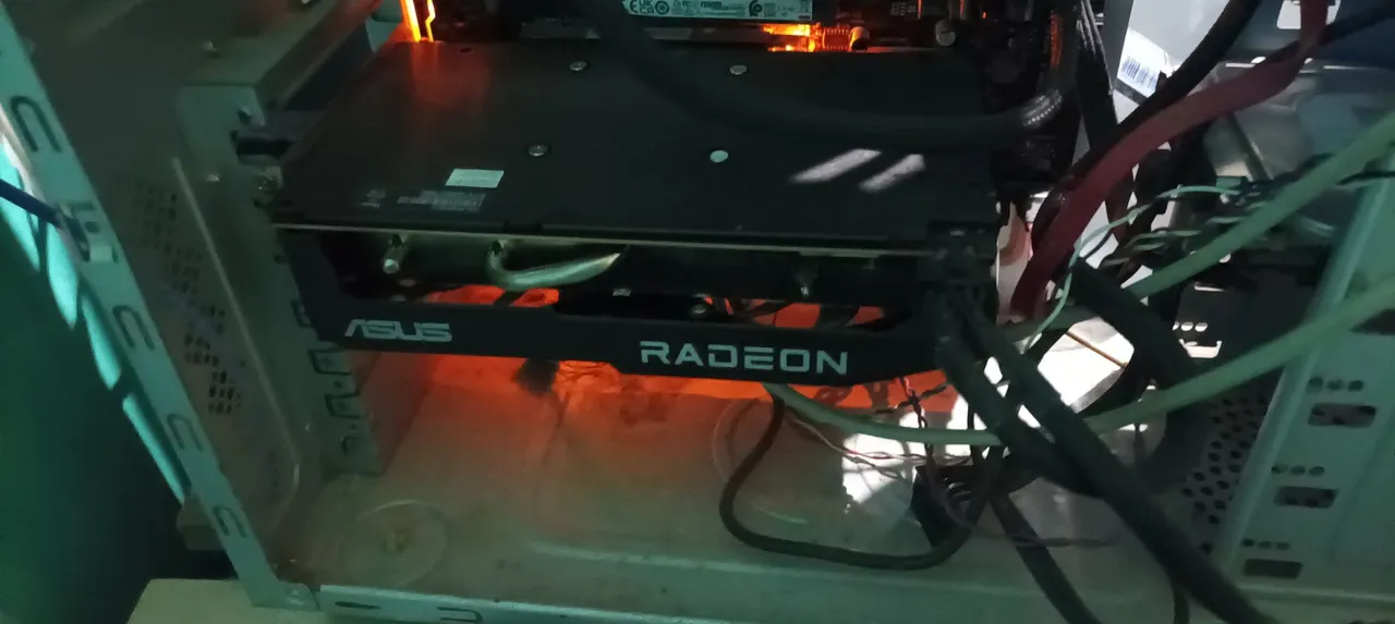 Placa de Video ASUS Radeon 7600