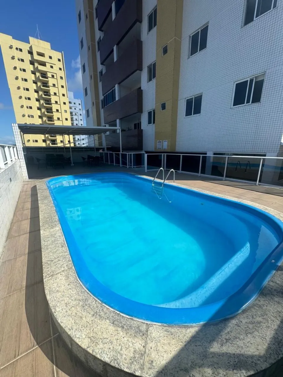 ALUGA-SE apartamento em TAMBAUZINHO!