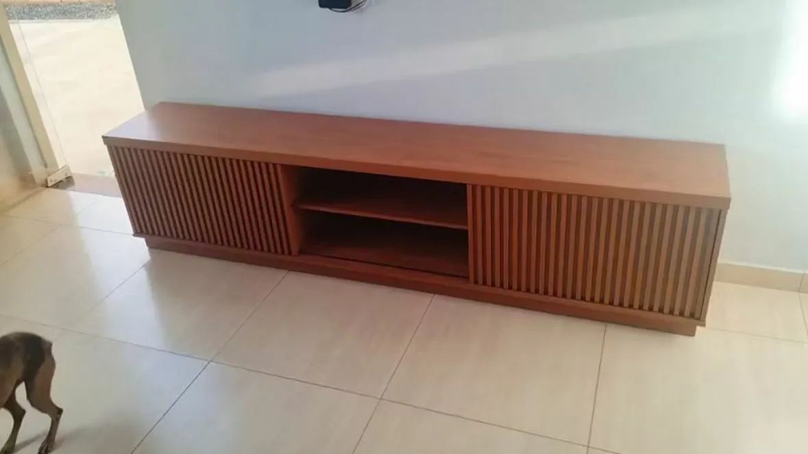 Rack Arezzo 2,20m para TV até 75? com portas de correr pronta entrega  - Foto 2