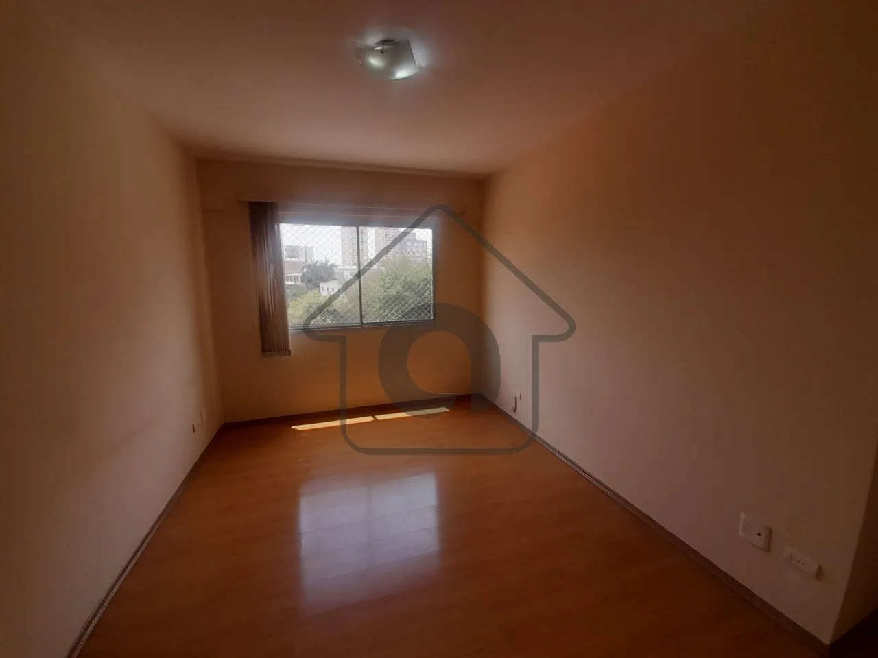 Apartamento à venda em São Judas, São Paulo-SP: 2 quartos, 1 banheiro, 1 vaga de garagem,