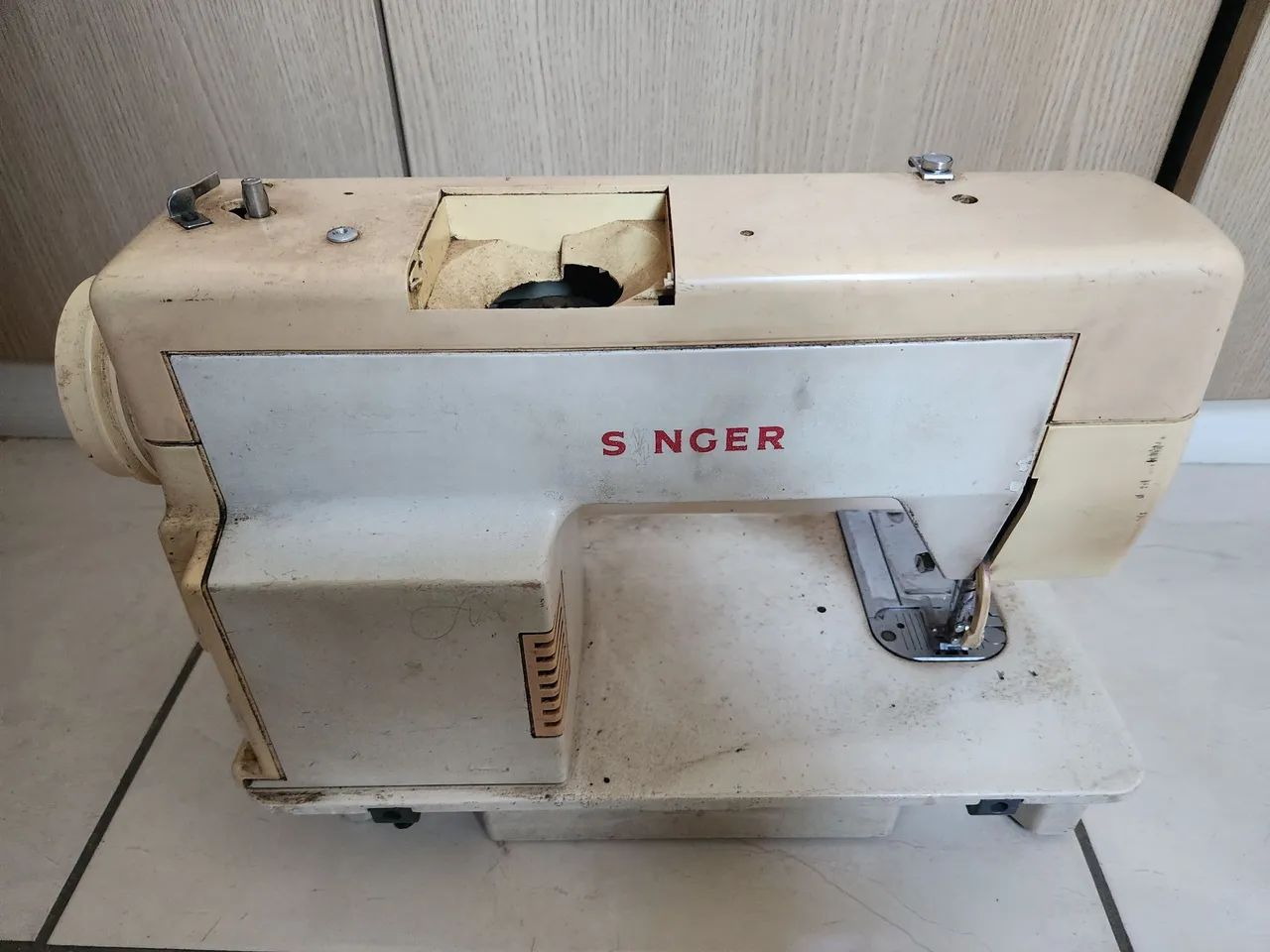 Máquina de Costura Singer Facilita (Funcionando) - Foto 3
