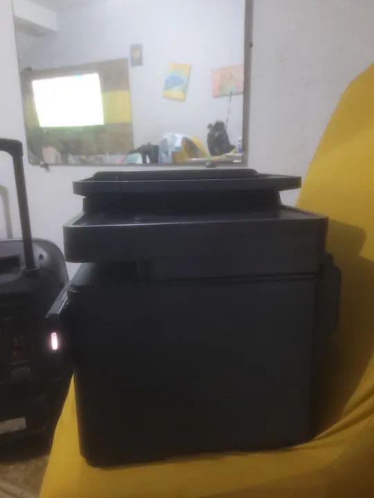 Impressora Multifuncional HP Color LaserJet Pro MFP M177fw - Foto 4