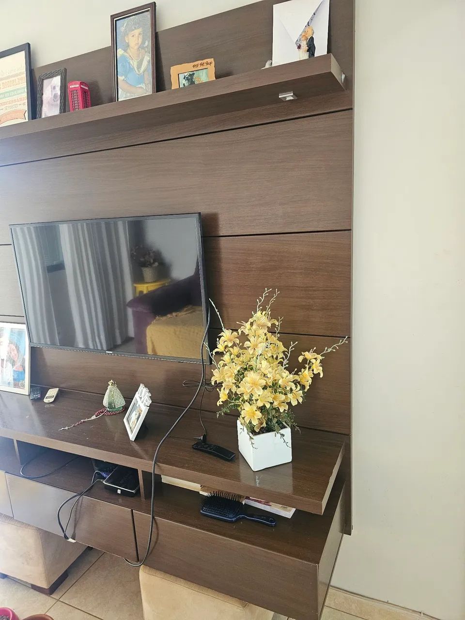 Conjunto painel tv e espelhos64520807187458122