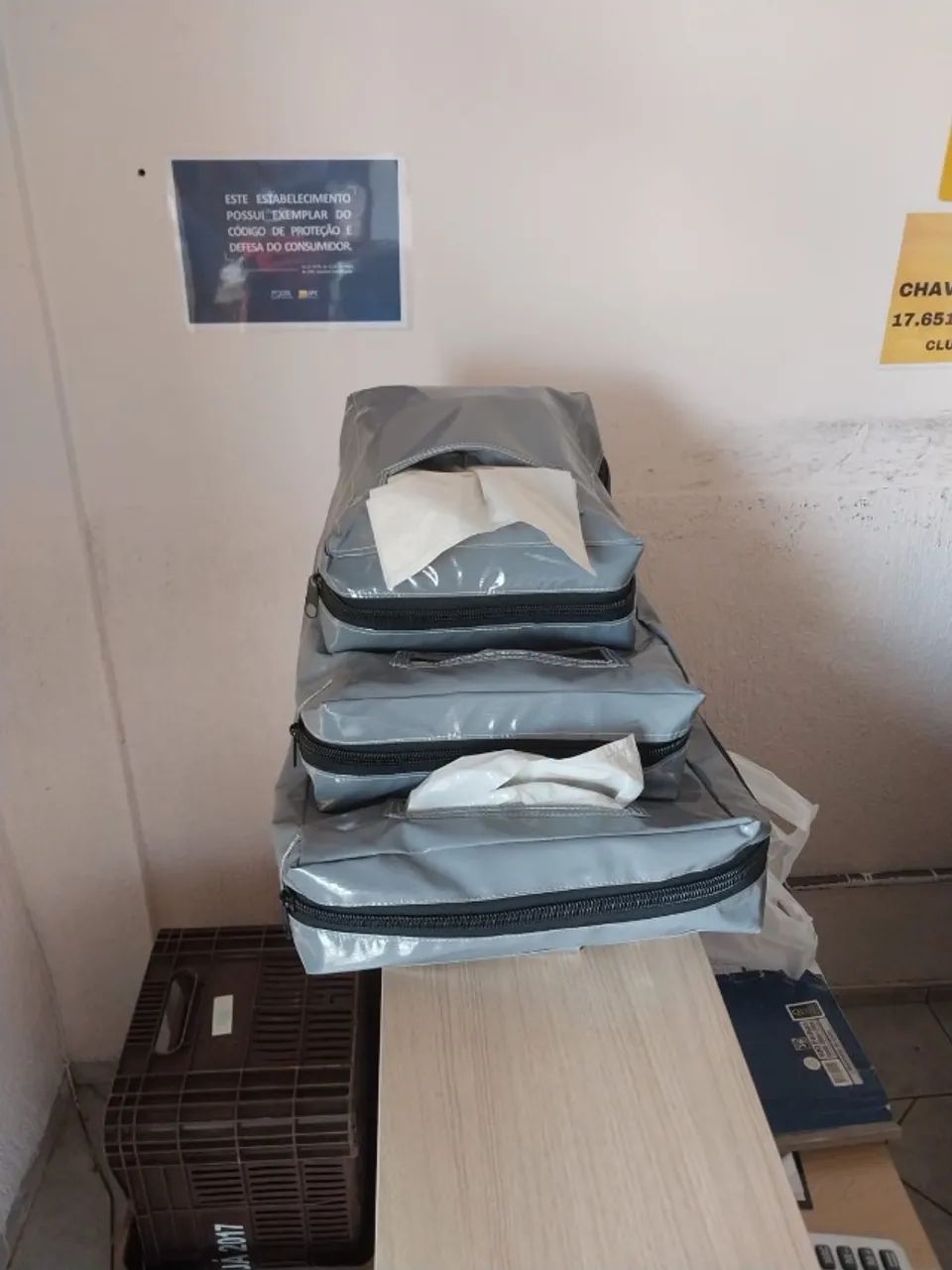 Capas para mesas, freezer, portas sacolas, toucas, aventais e acessórios para Frezzer.  - Foto 4