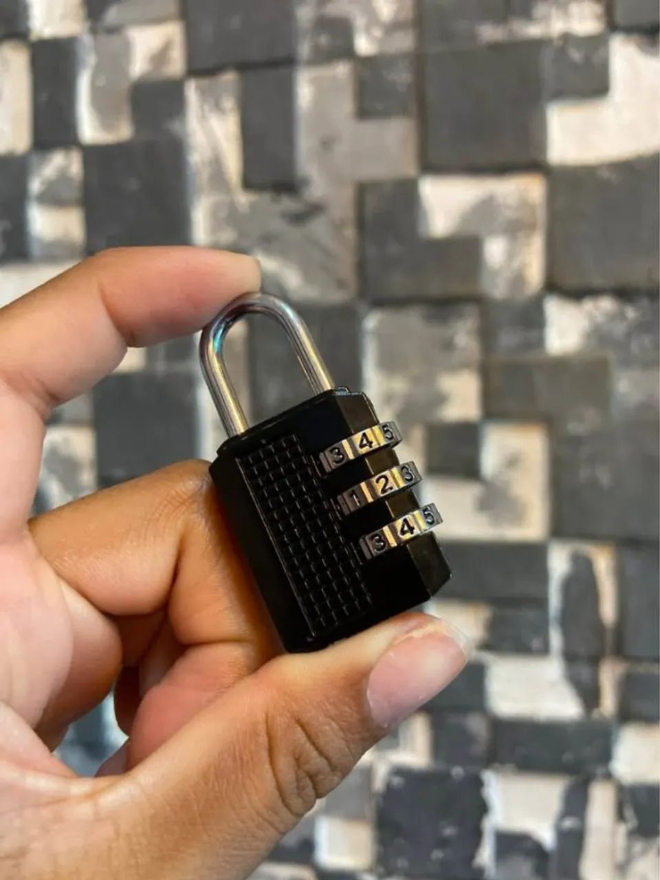 Mini cadeado com combinações de senha - Foto 5