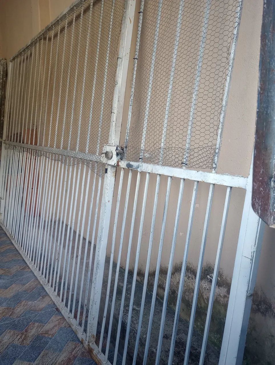 Grade de ferro (portão)64639898767873121