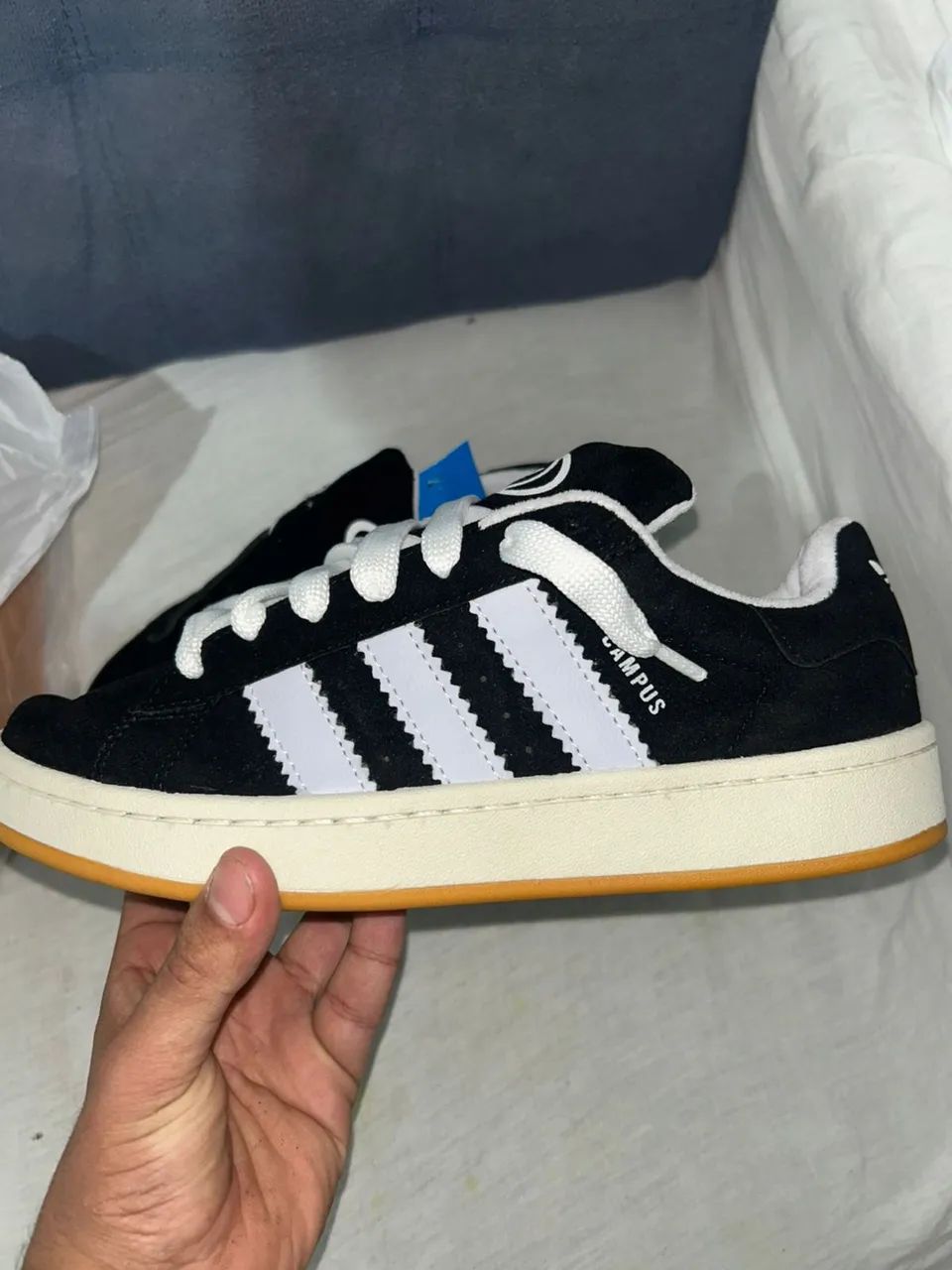 Tênis adidas premium  - Foto 2