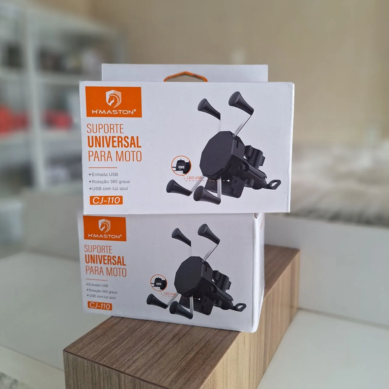 Suporte Universal para Moto com Carregador USB