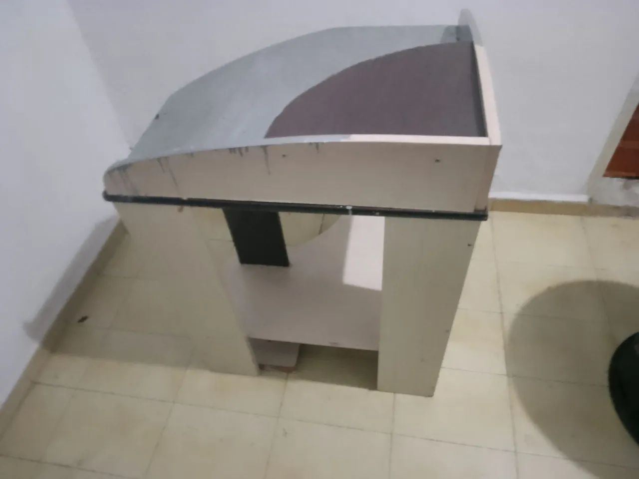 Gray Corner Table65570197641986122