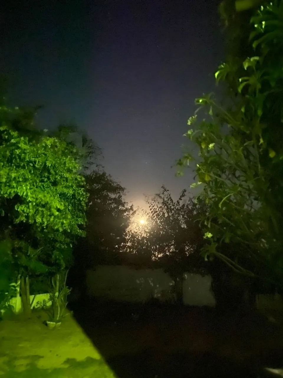 Vende -se casa na colônia de Pium.