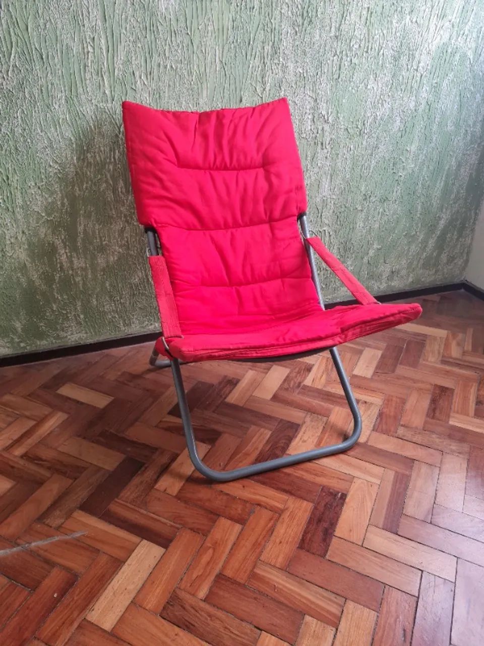 Cadeira Vermelha - Foto 2