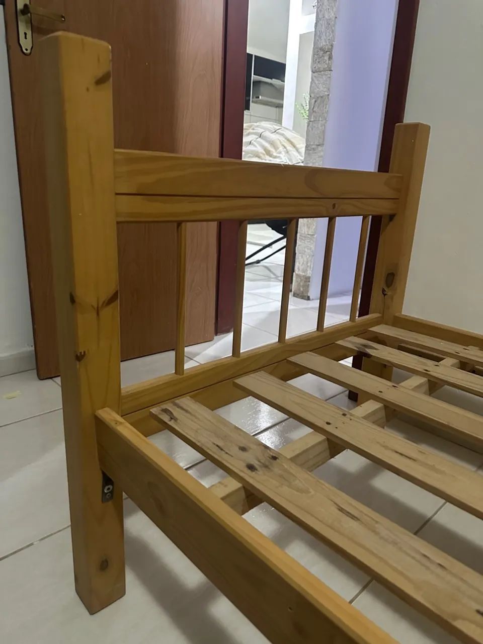 Cama de solteiro64341864491778120