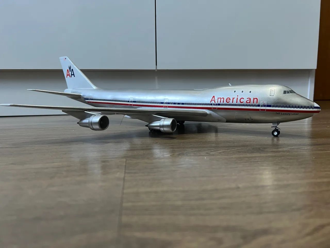 Miniatura Boeing 747 American Airlines
