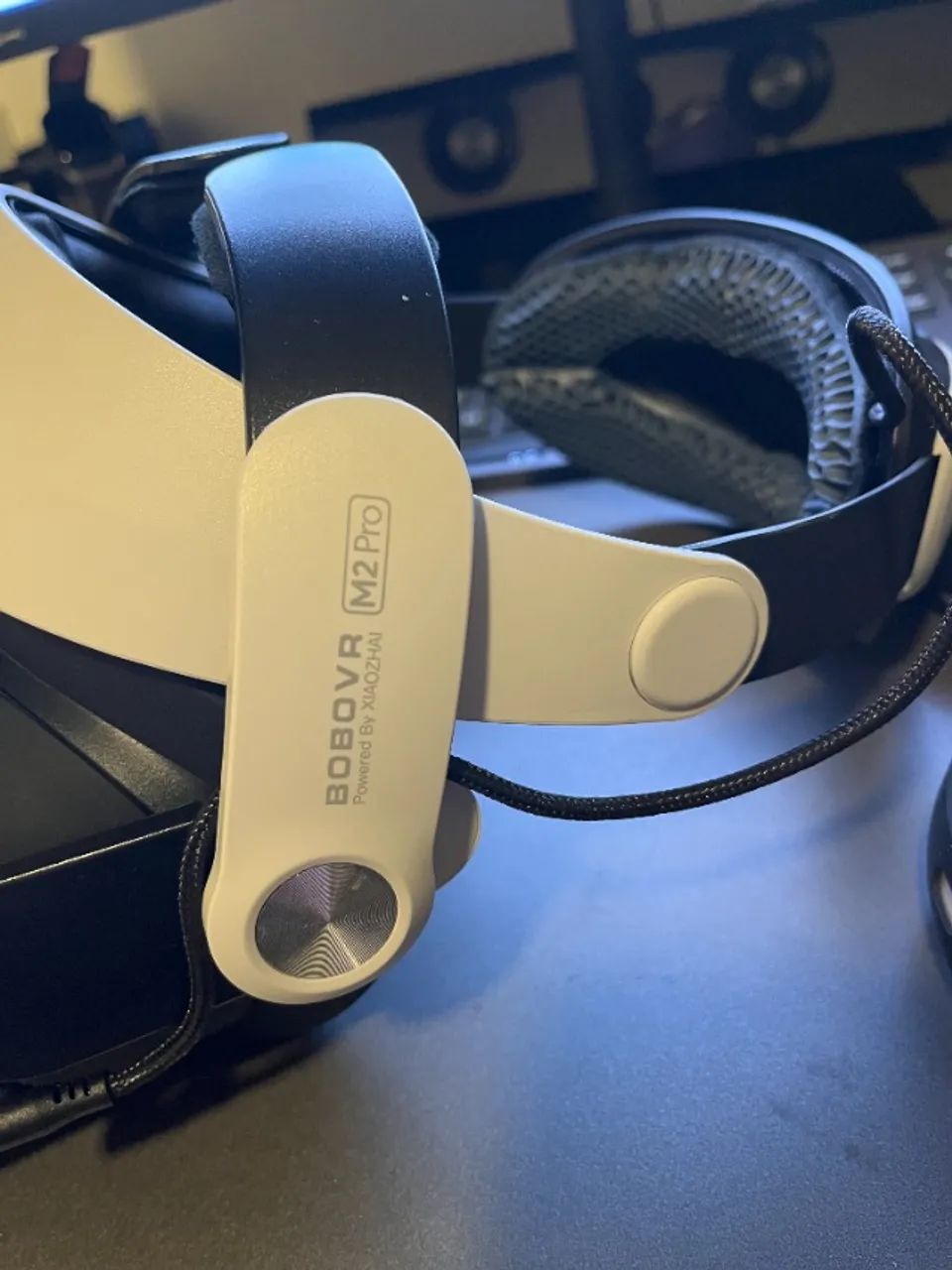 Meta Quest 2 + BoboVR M2 Pro + Base Carregamento + Case ++ - Impecável!!!! - Foto 5