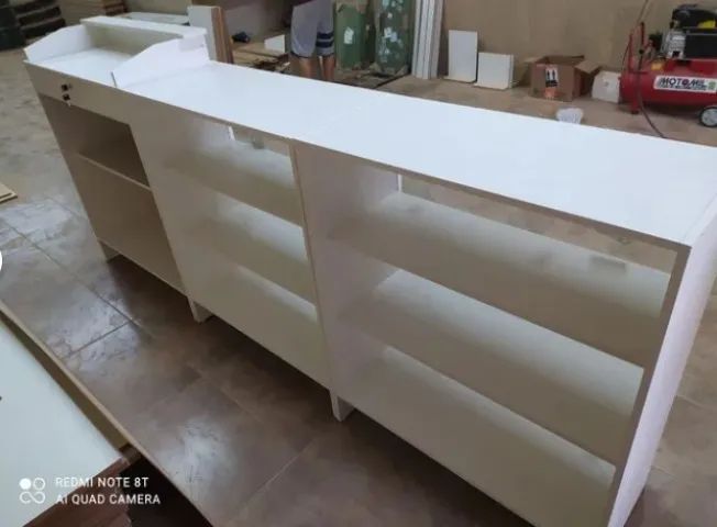 BALCÃO CAIXA SIMPLES + 02 BALCÕES VITRINE 