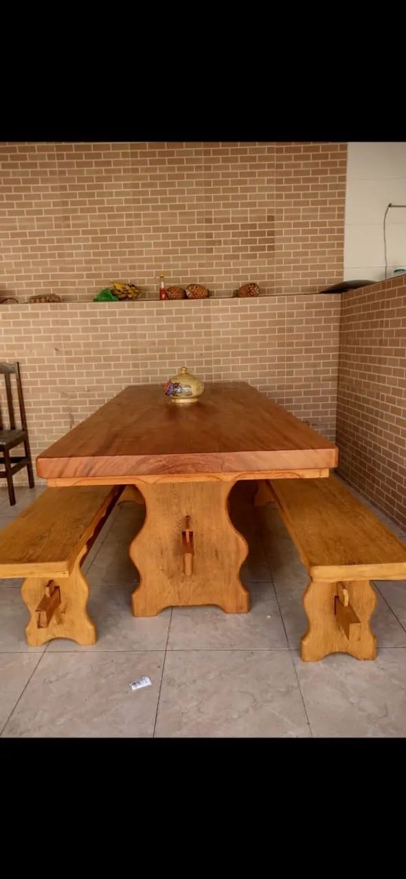 Tudo em Madeira! Mesas, Cadeiras, Camas e Guarda-Roupas Sob Medida!