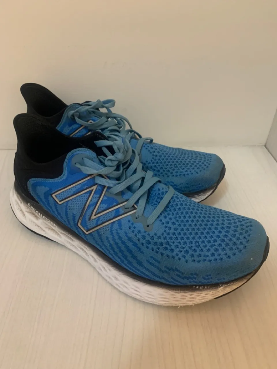 Tênis New Balance 1080 v11 - Fresh Foam - Azul