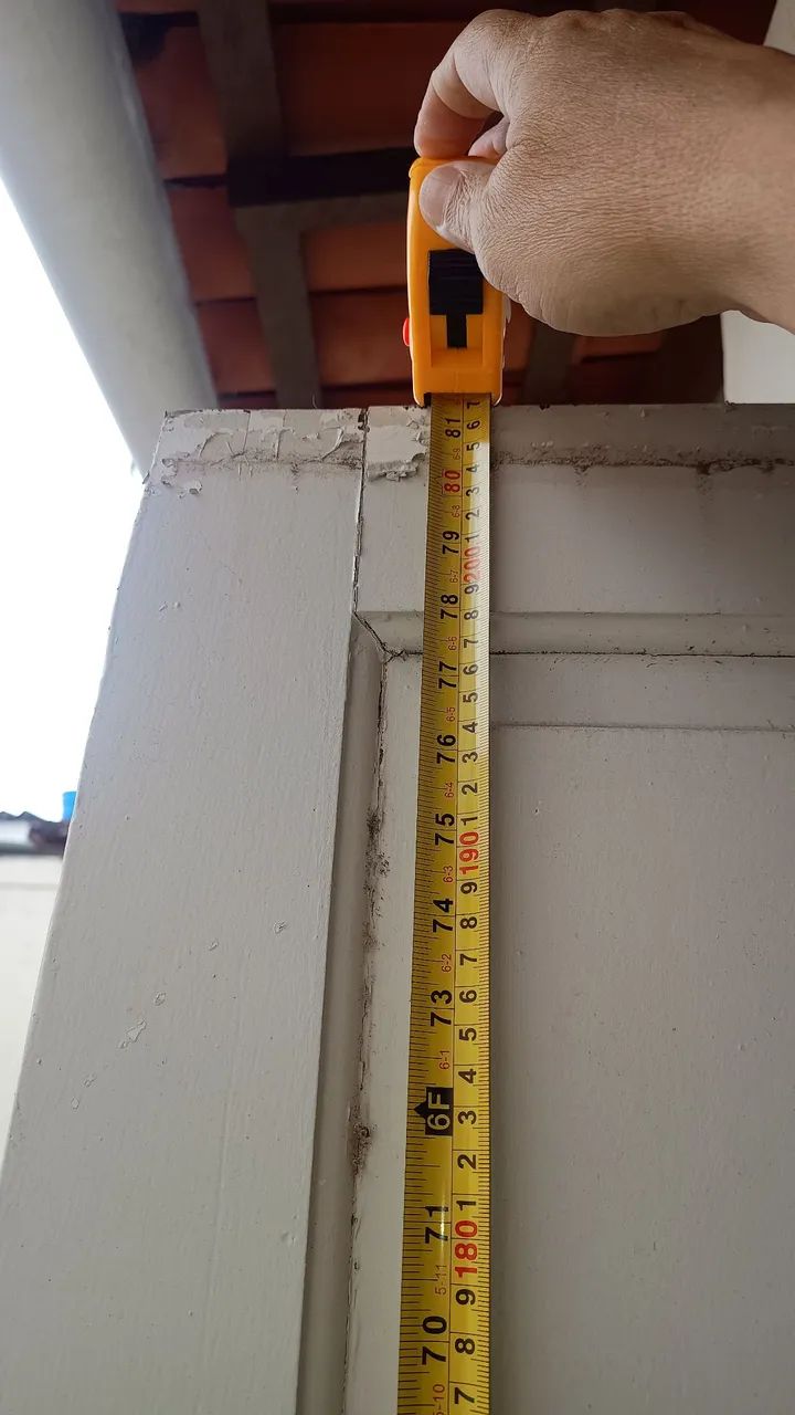 Porta de Madeira Maciça Usada - Foto 3