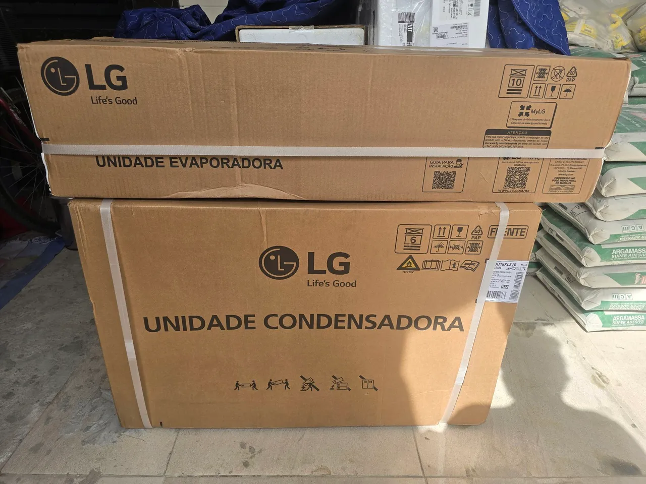 Ar Condicionado LG Dual Inverter Voice +AI 18000BTUs 220v