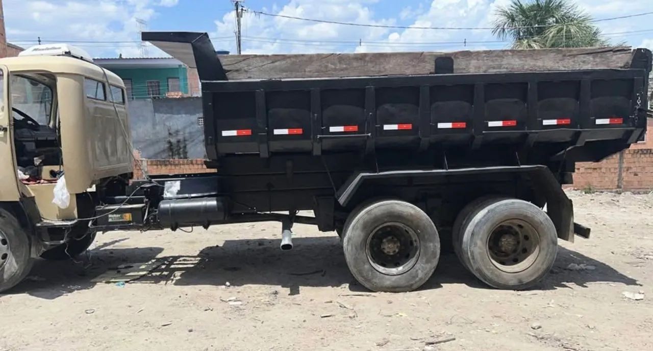 Terraplanagem (retroescavadeira e caçambas ) - Foto 4